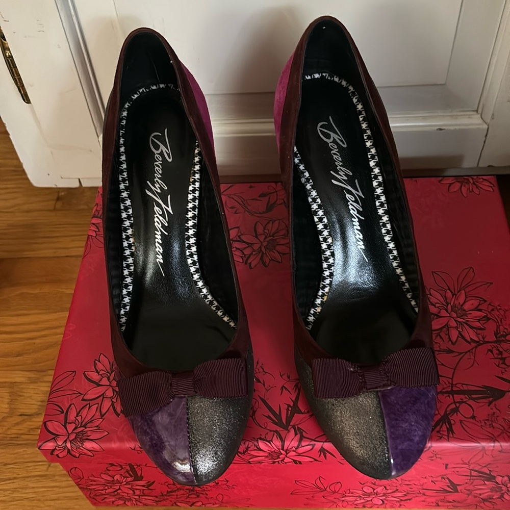 Ladies shoes